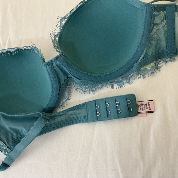 Victorias Secret Dream Angels Demi Bra 32B Teal Lace Lightly Lined Flirty - Picture 6 of 6